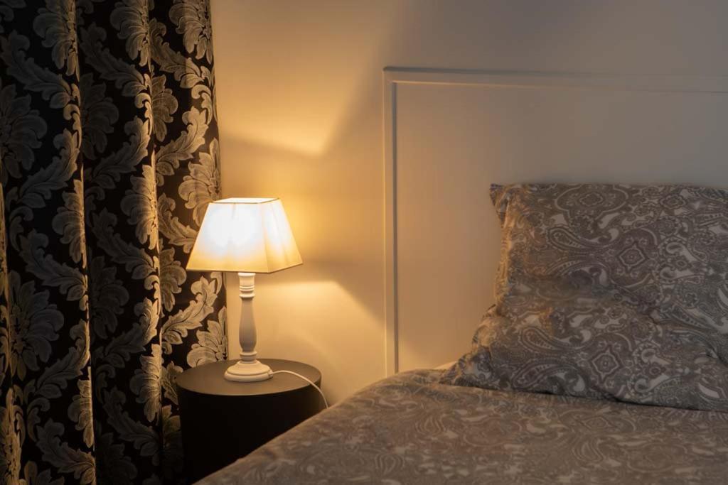 Couette & Confitures Bed & Breakfast Nojeon-en-Vexin Екстериор снимка