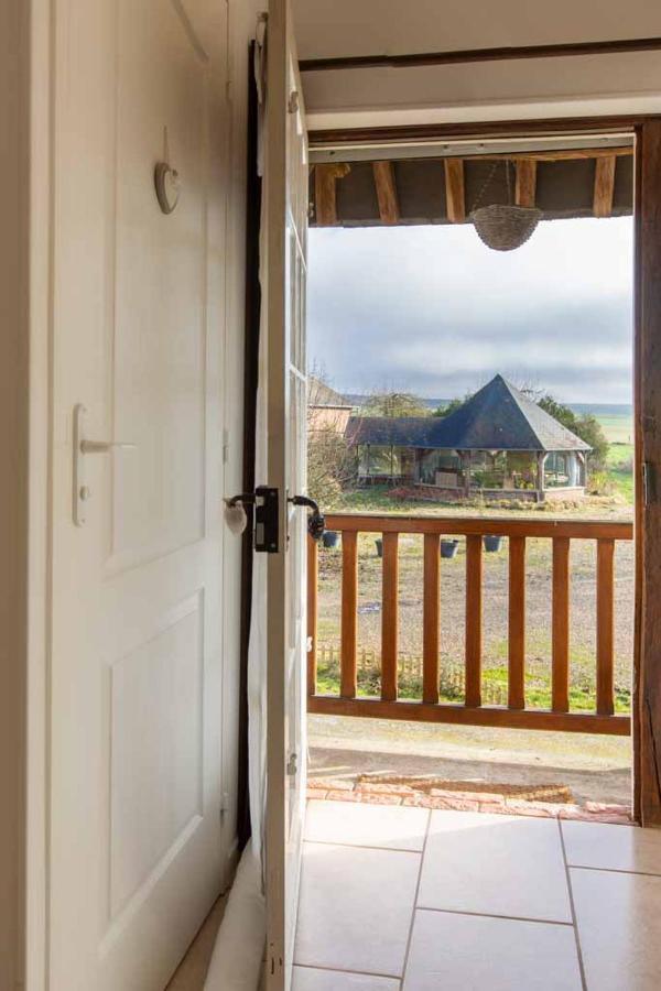 Couette & Confitures Bed & Breakfast Nojeon-en-Vexin Екстериор снимка